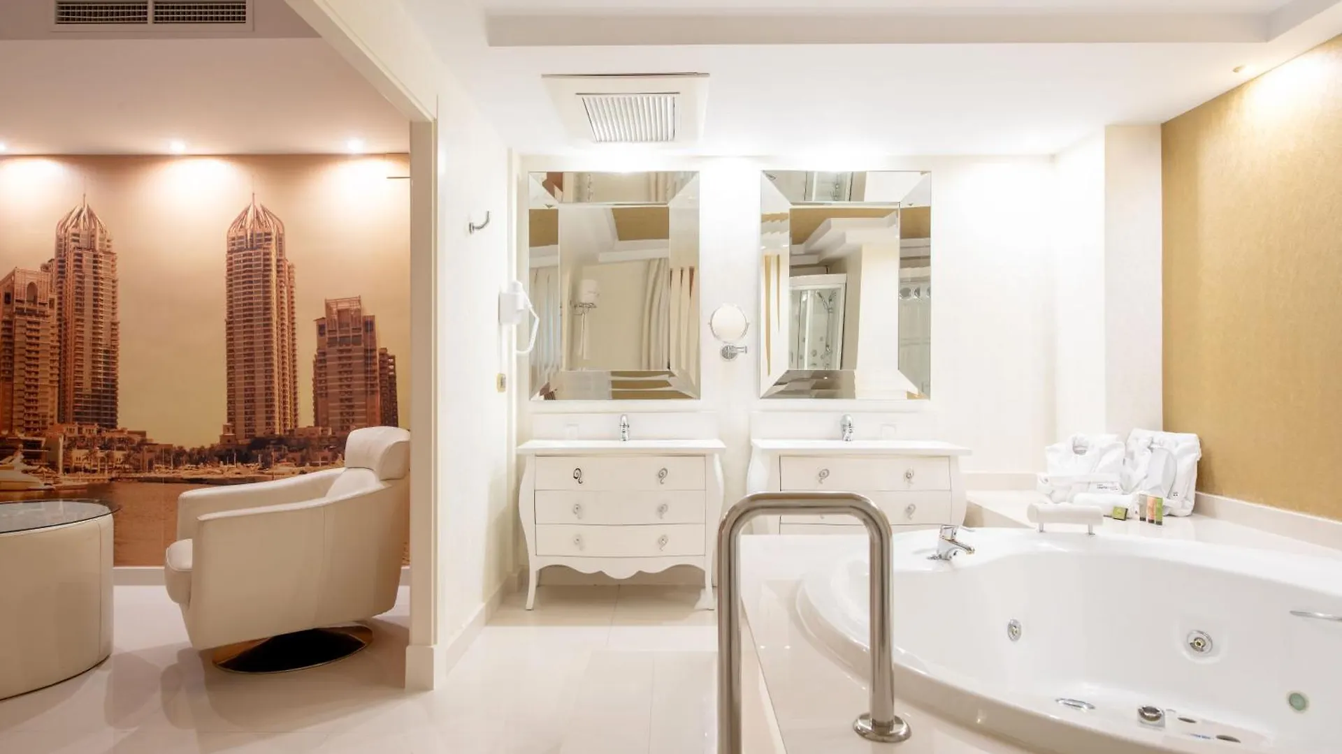 Hotel Infanta Leonor エシハ